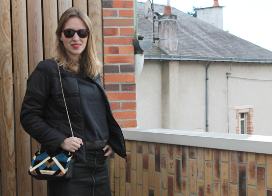 look-en-jupe-et-baskets-new-balance-03